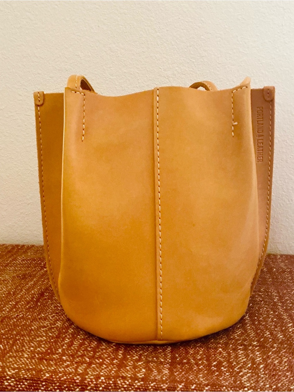 Portland Leather Classic Devan Bucket Bag